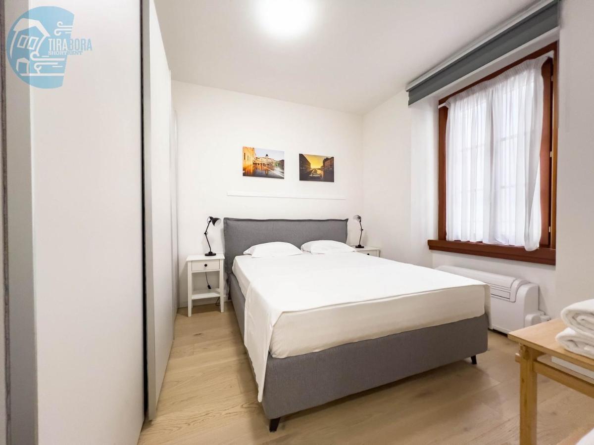 Piazza Della Borsa 3C Tirabora Short Rent Appartement Triëst Buitenkant foto
