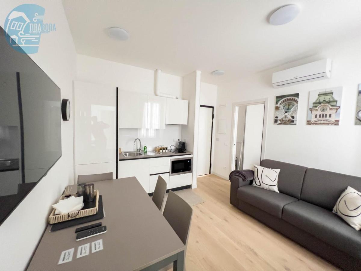 Piazza Della Borsa 3C Tirabora Short Rent Appartement Triëst Buitenkant foto