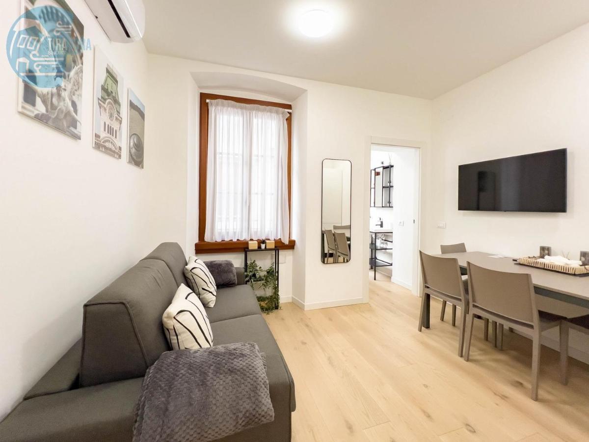 Piazza Della Borsa 3C Tirabora Short Rent Appartement Triëst Buitenkant foto