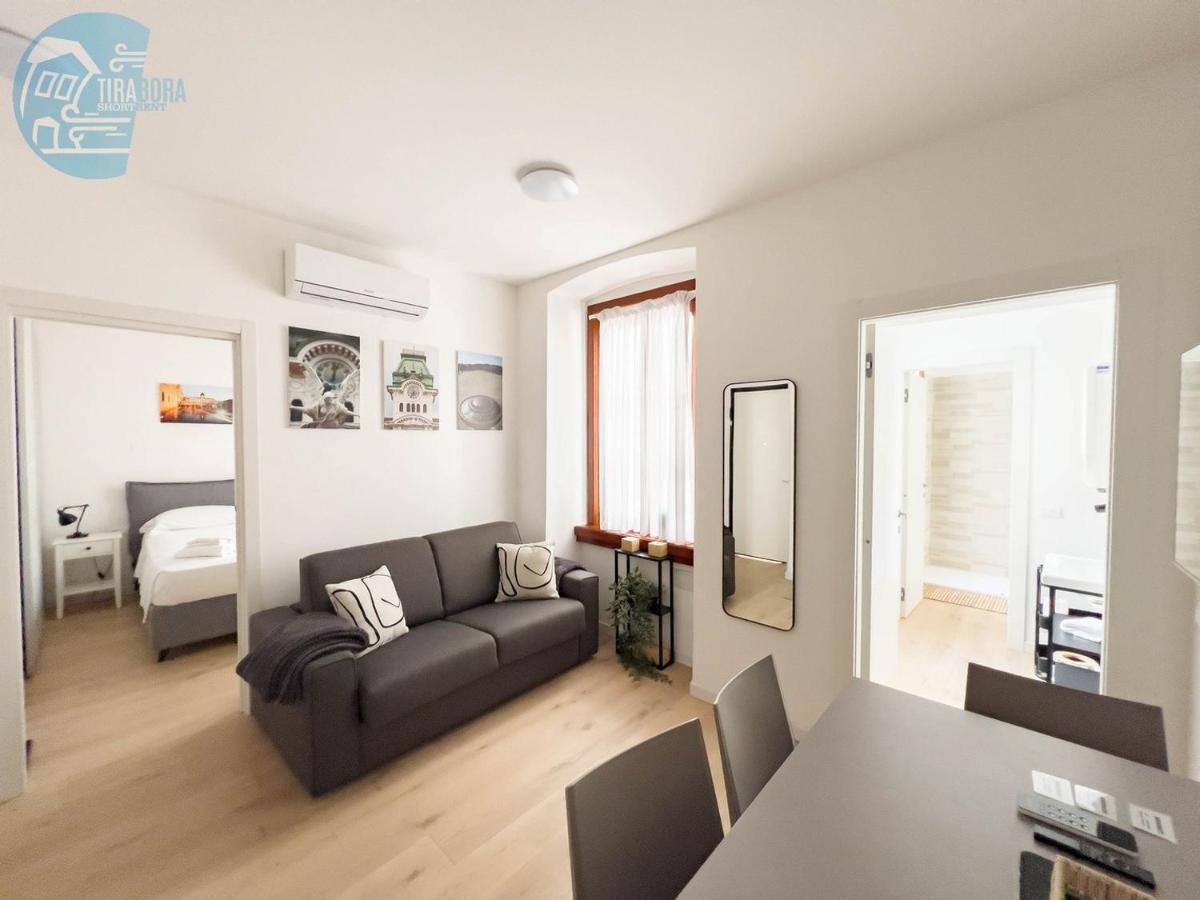 Piazza Della Borsa 3C Tirabora Short Rent Appartement Triëst Buitenkant foto